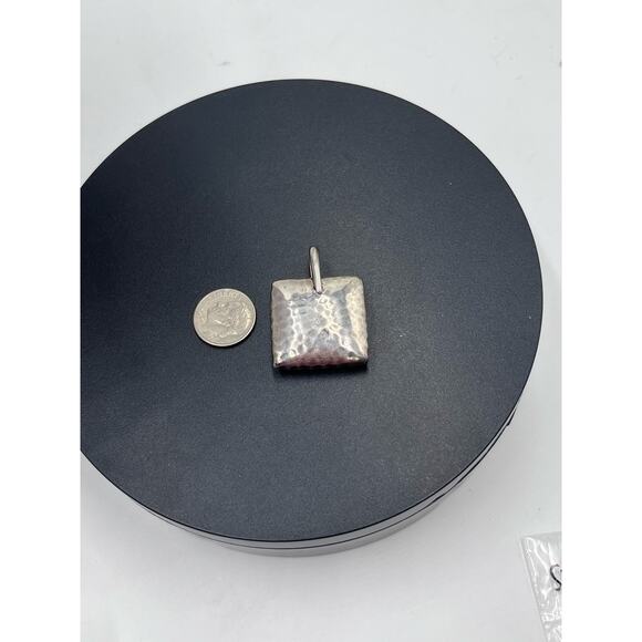Silpada 2008 Hammered Sterling Silver Pillow Square Puff Pendant S1118 - Picture 9 of 9